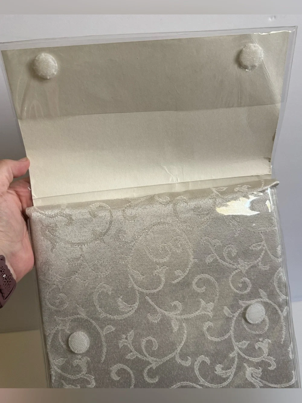 Lenox Tablecloth Opal Innocence 70 Inch Round Ivory Damask Scroll New